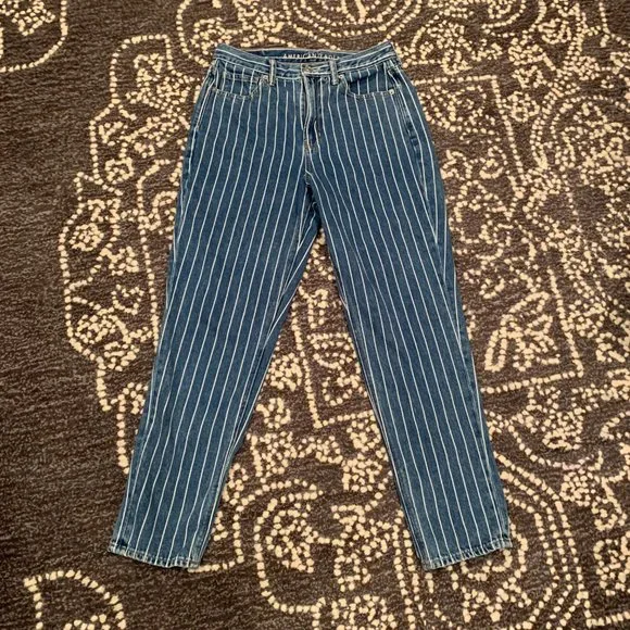 4/$20 American Eagle Striped High Waisted Mom Jeans, Size 6 - Picture 2 of 9